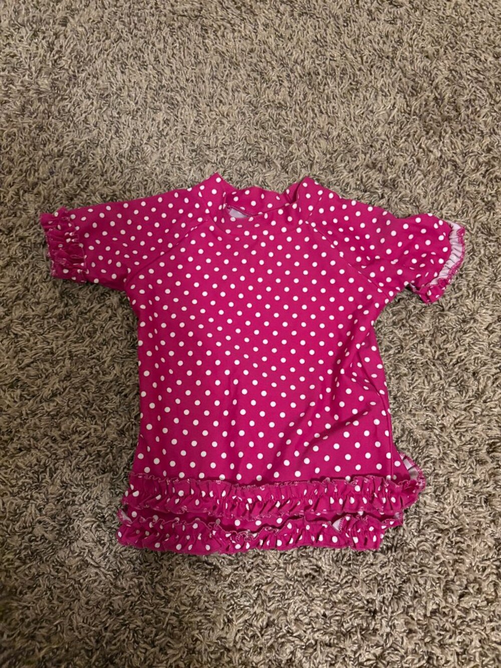 Ruffle Butts Rashguard 4T Nylon Spandex Dark Pink White Polka Dots Ruffles Swim